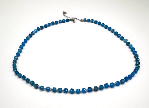 Short blue apatite knotted beads necklace